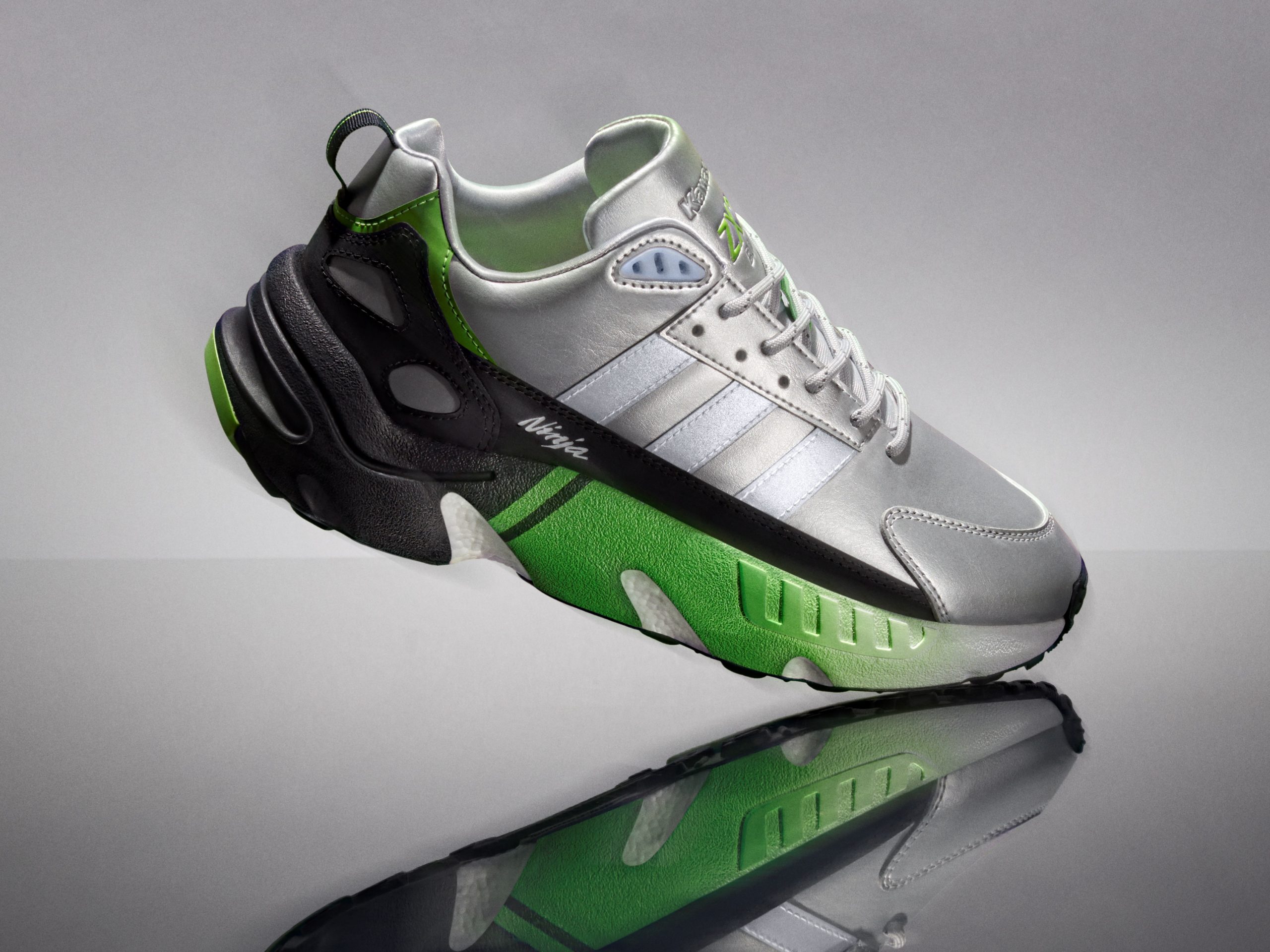 アディダス オリジナルス」×「カワサキ」の再コラボレーションが実現