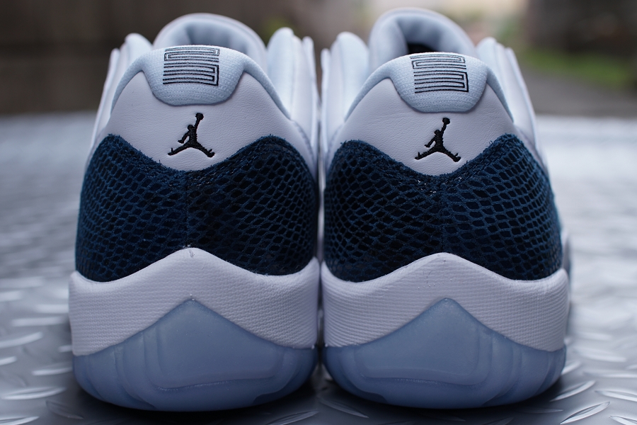 AIR JORDAN 11 LOW SNAKESKIN(エアジョーダン 11 スネークスキン)写真