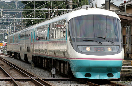 座席探訪 小田急20000形RSE