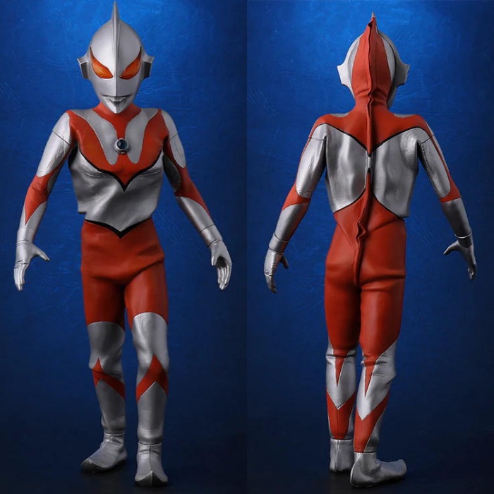 映画で注目を集めた「にせウルトラマン」＆「ザラブ星人」がセットに