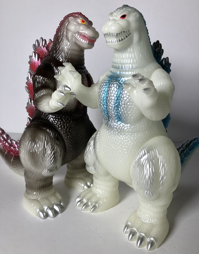 ハンズ渋谷店にマルサンの「ゴジラ1989」「ゴジラ1995」襲来！ | sofvi