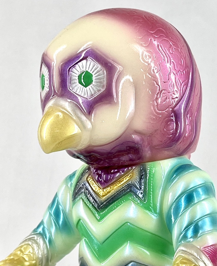 M1号からはブルマァク復刻版「ペギラ蓄光版」、そして鵜川薫さん彩色