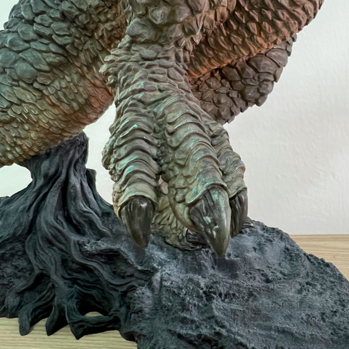 グリューツィラボからねんど星人氏デザイン＆造形「カルノタウルス