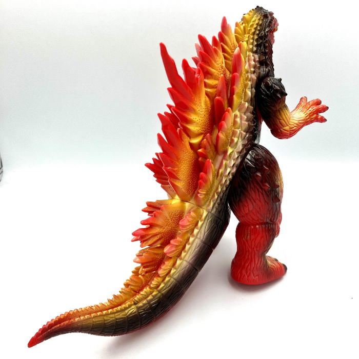 年の瀬のハンズ渋谷店にマルサン製「'99ゴジラ350」「チタノザウルス