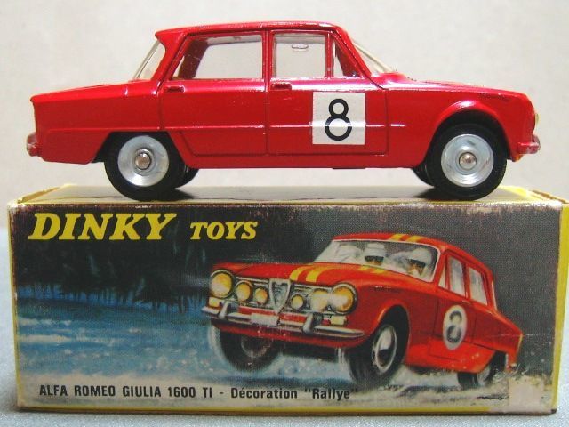Dinky Toys ディンキー アルファロメオ ジュリア1600 当時物 Dinky Toys ディンキー アルファロメオ ジュリア1600 当時物 - メルカリ
