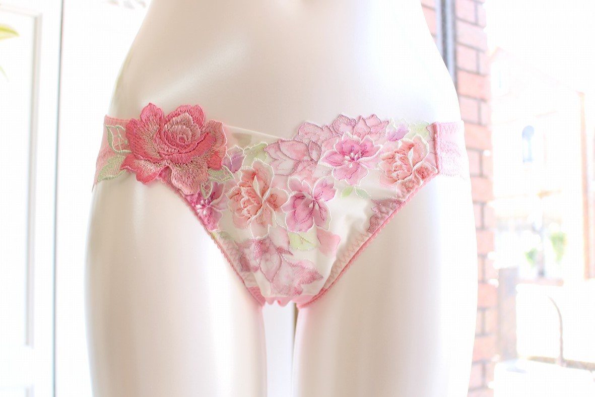 ベトナムの花嫁♡ サルート06group PIカラー | La Sorbonne（ラ