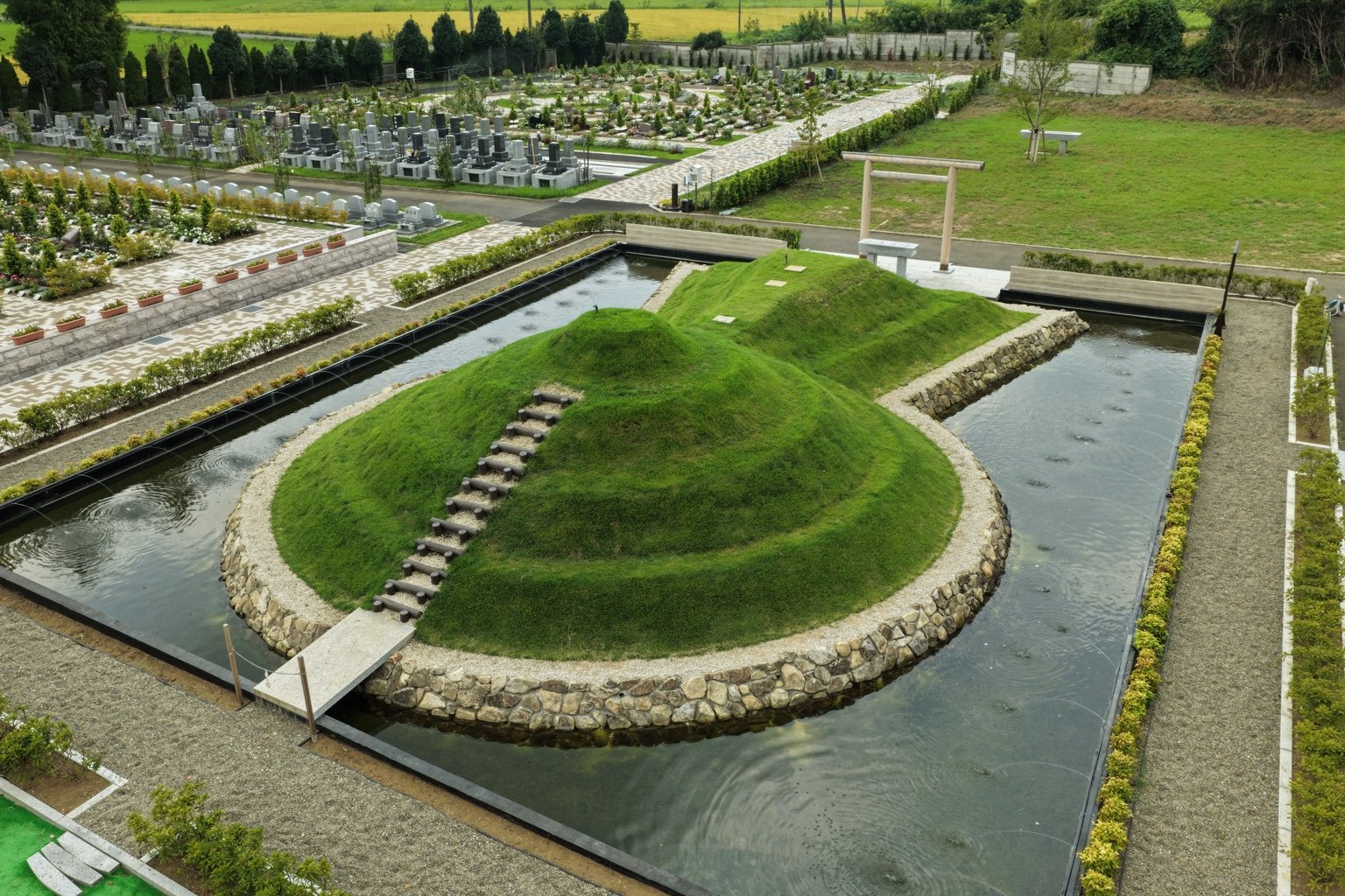 話題の前方後円墳型のお墓「竹田式古墳墓」がふるさと納税で選択可能に