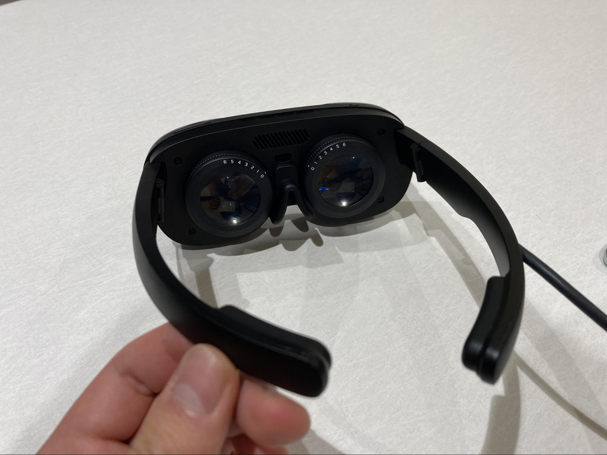 手軽さ特化型VRグラス「VIVE Flow」メディア向け体験会レポート