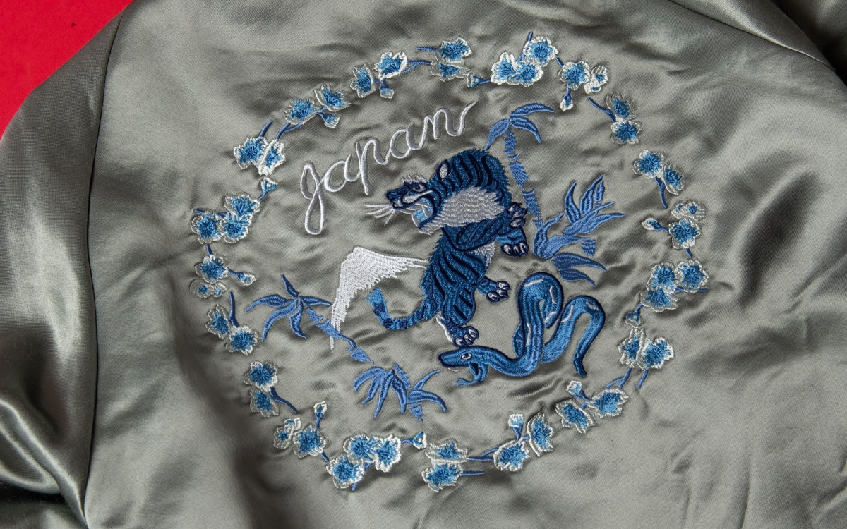 スカジャンの最高傑作はBLUE BLUE JAPANで見つかる」人気の虎×富士