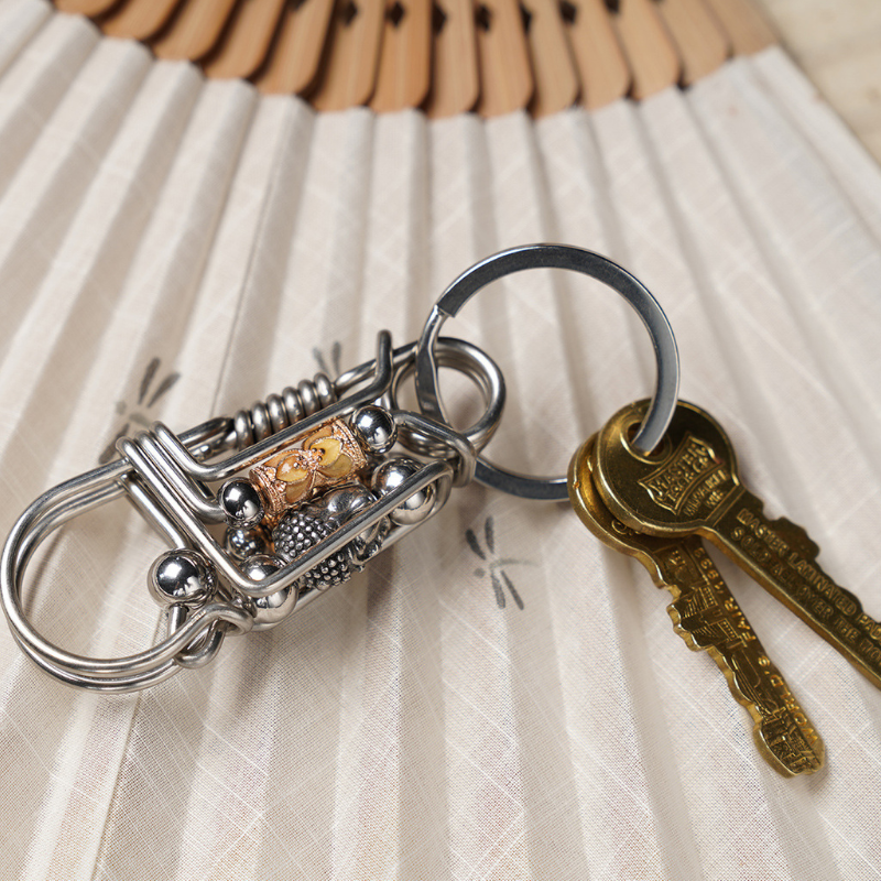 ステンレススチームパンクデザインカラビナ【キーホルダー