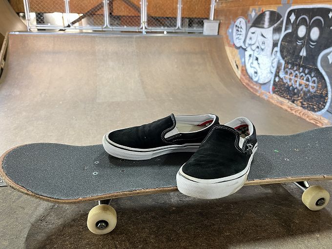 VANSのスケート スリッポンをスケシューで使ったレビュー!サイズ感や