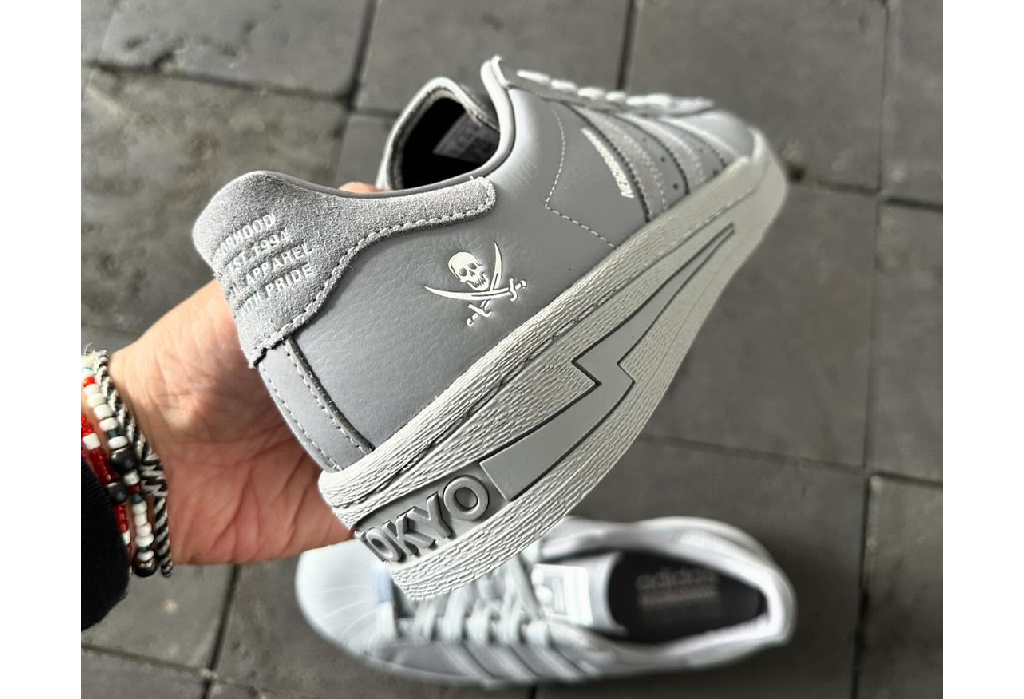 NEIGHBORHOOD x adidas Superstar 