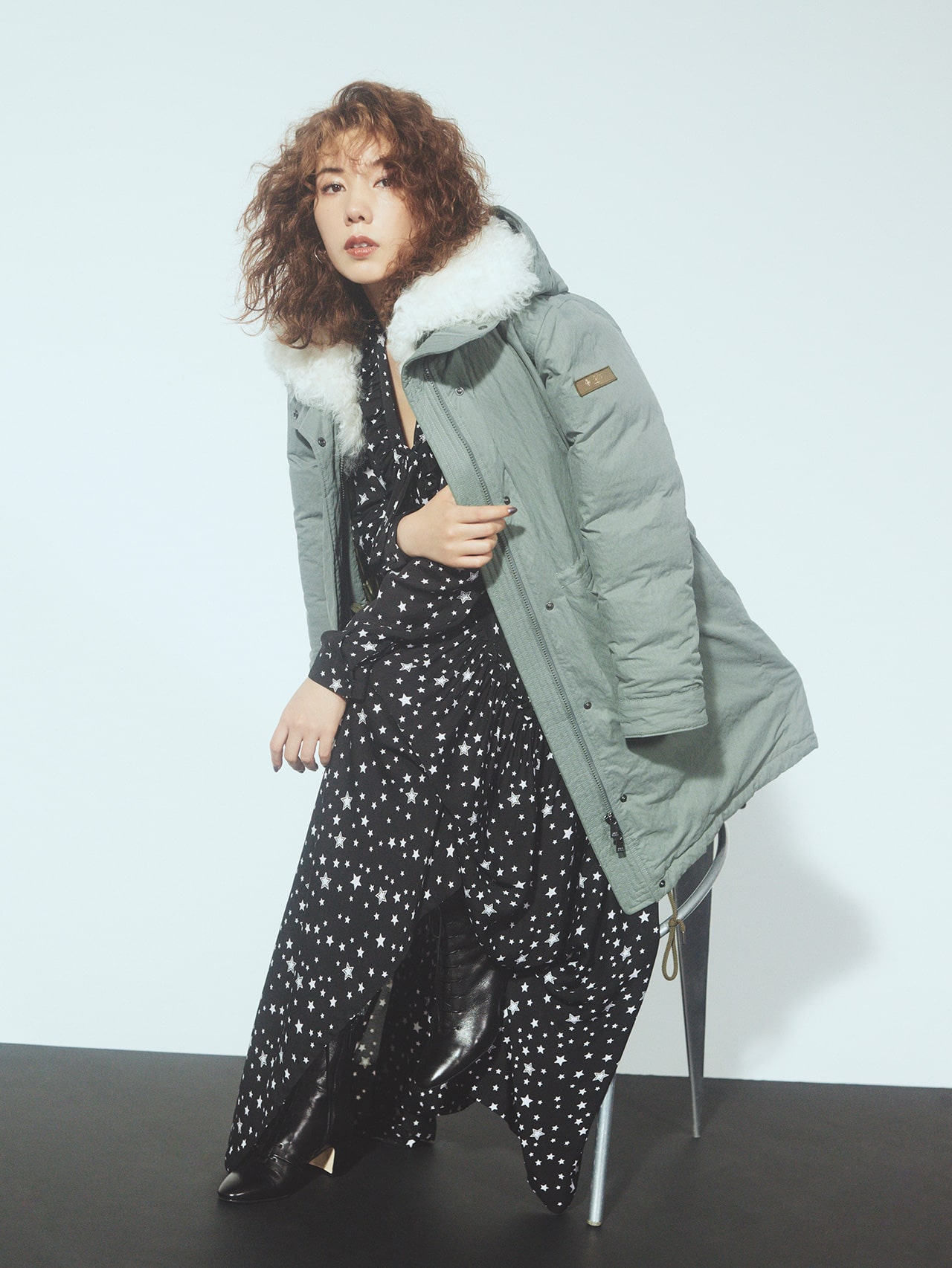 仲里依紗が着る「タトラス」最新コレクション | エル・オンライン