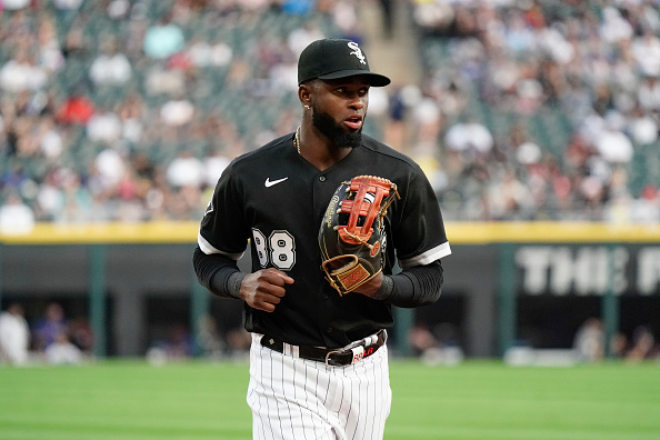 Luis Robert Jr, a Shining Star on a Diminishing Team - Sport Relay
