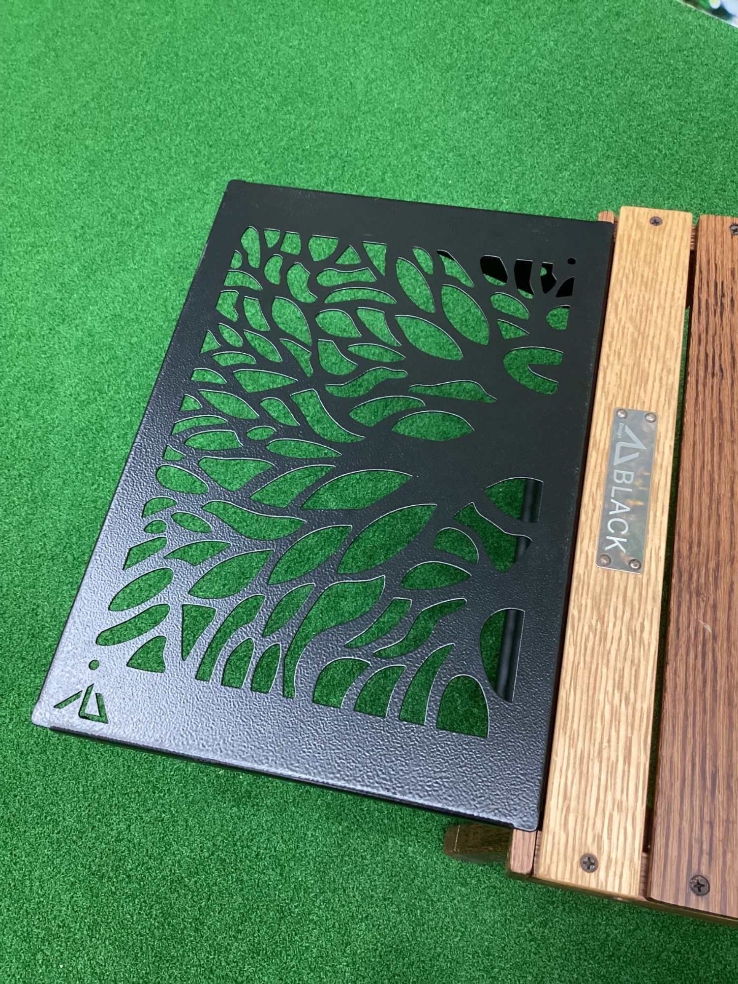 BLACK DESIGN / ブラックデザイン】ハレテーブル | 芸術的な木目が