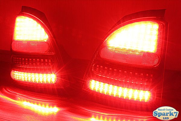 スターレット EP91 後期 シーケンシャルウインカー内蔵 フルLEDテール