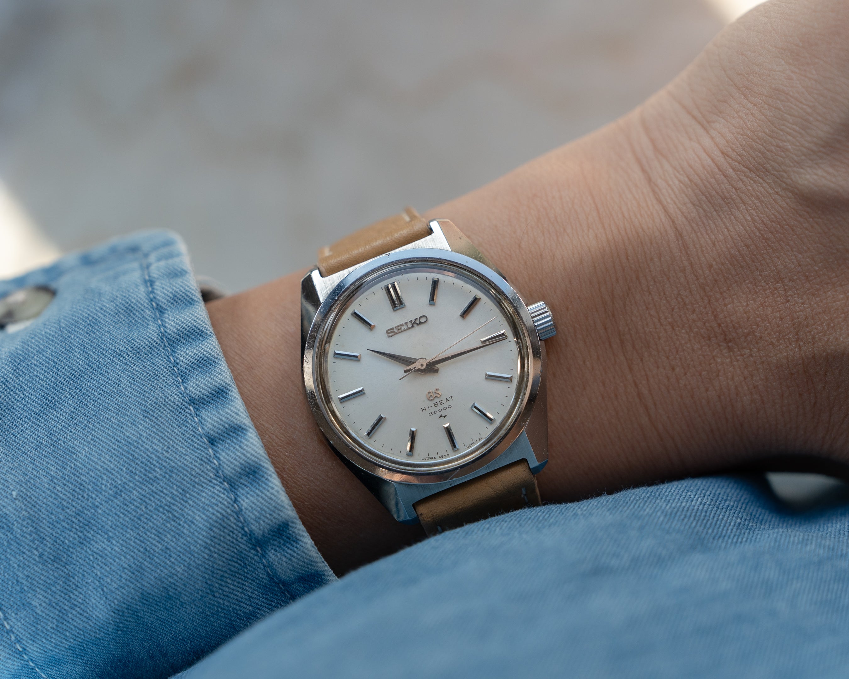 Grand Seiko 4520-8000 hibeat in steel from 1969 January – Special Dial