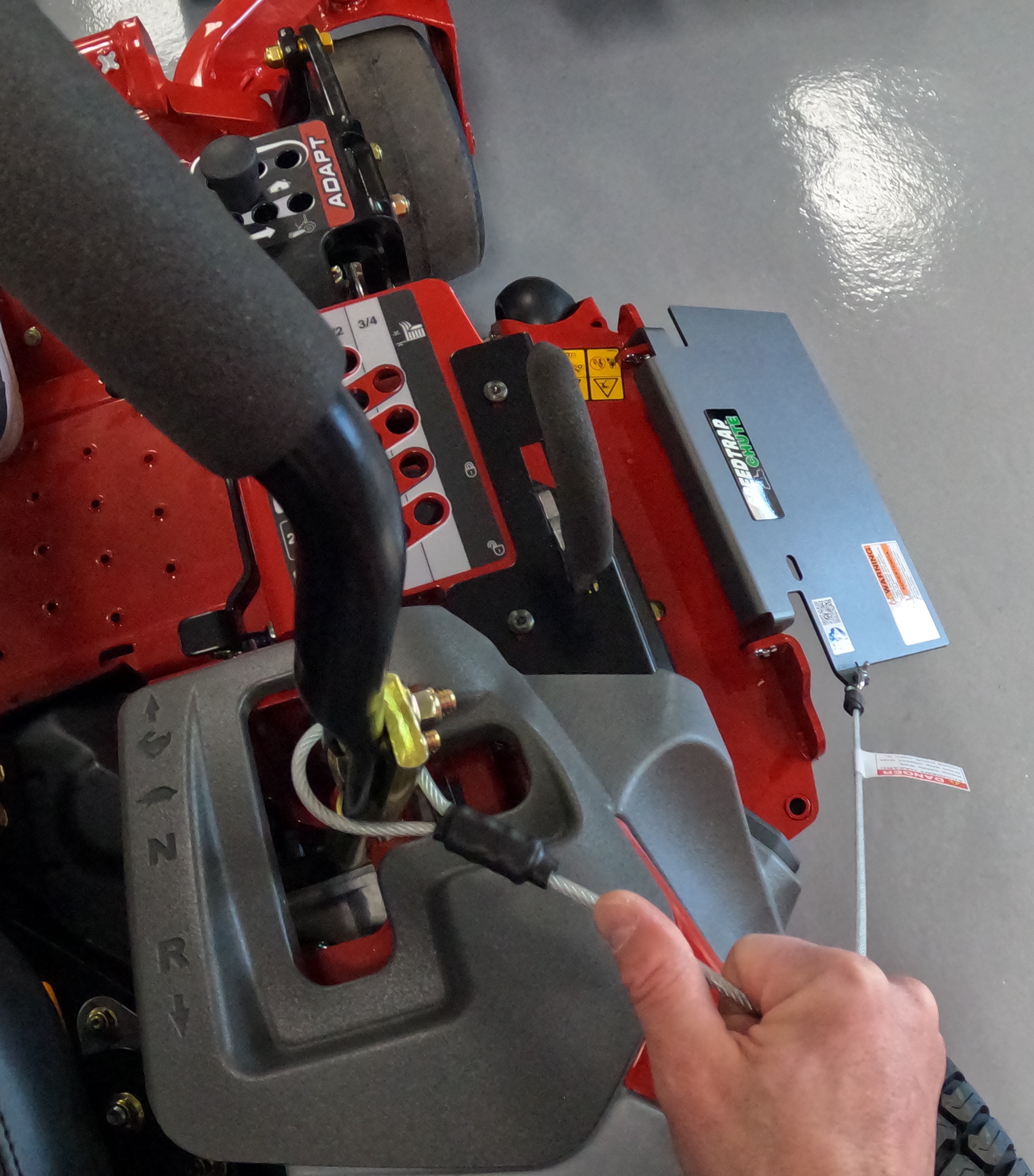 Speedtrap® Chute Blocker Exmark® Lazer Z® Next Gen Chassis