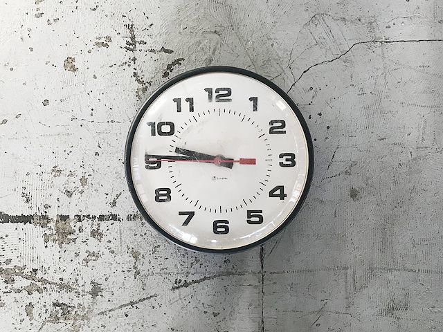 送料無料≪SVG≫【Wall clock（SIMPLEX） 壁掛け時計・USED