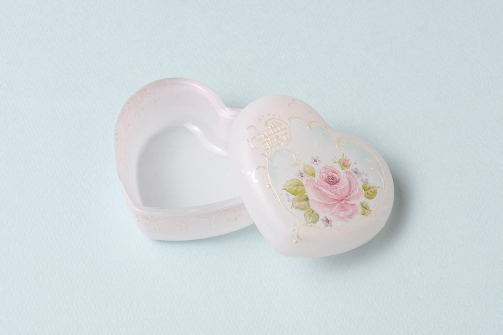 お祝いのボンボニエール作品展 | 日本手芸普及協会