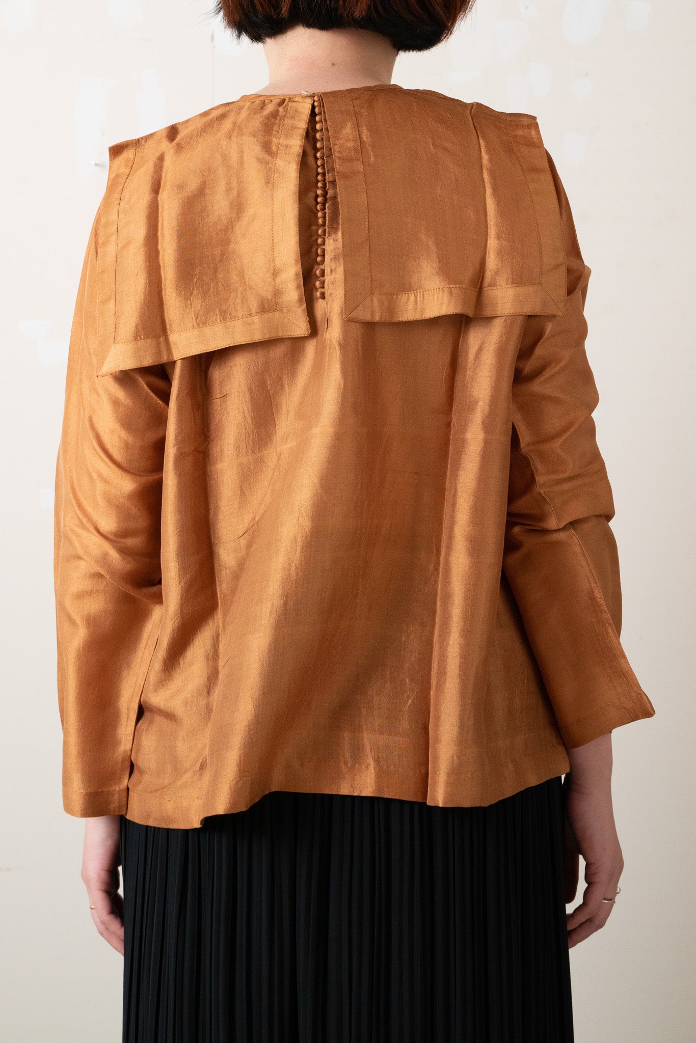 BUNON (ブノン) セーラー ブラウス – HEN.