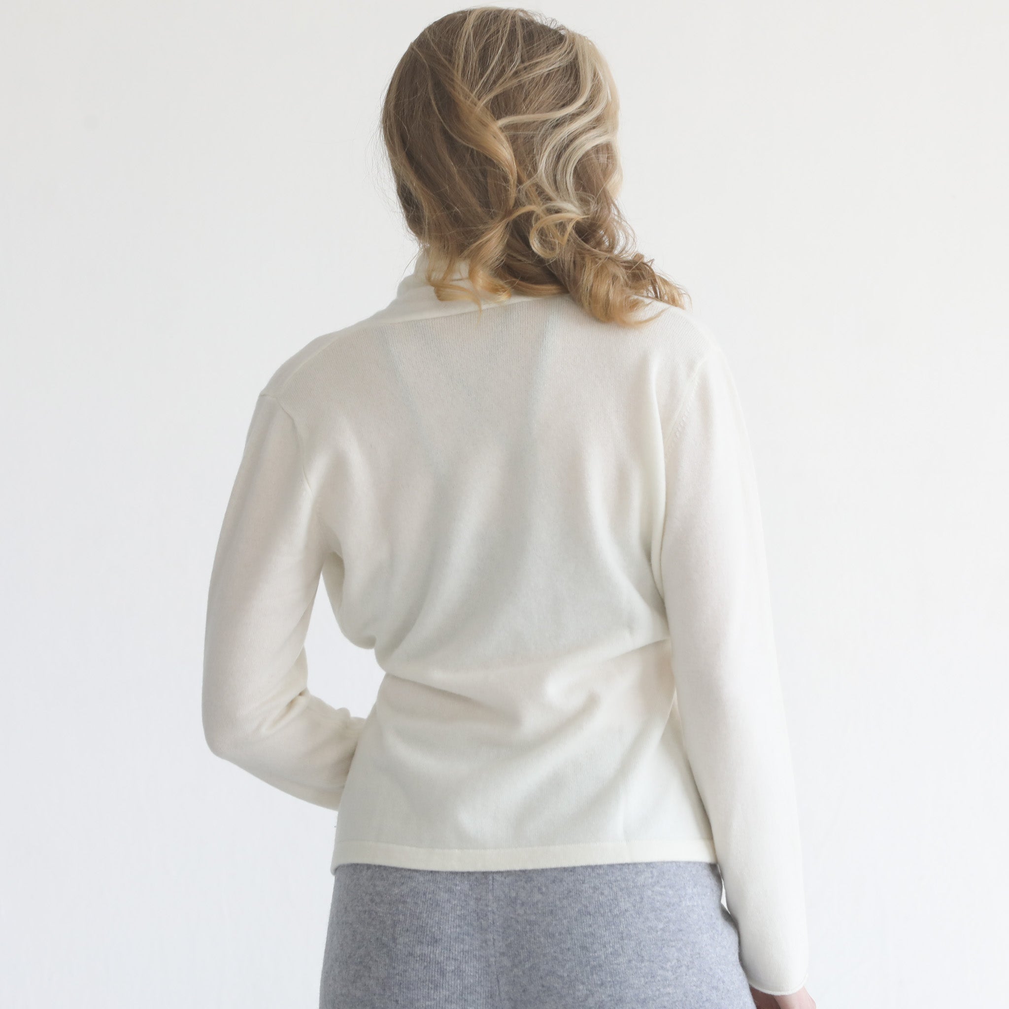 Camille Cashmere Wrap Sweater (Blanc) – Sweat & Milk