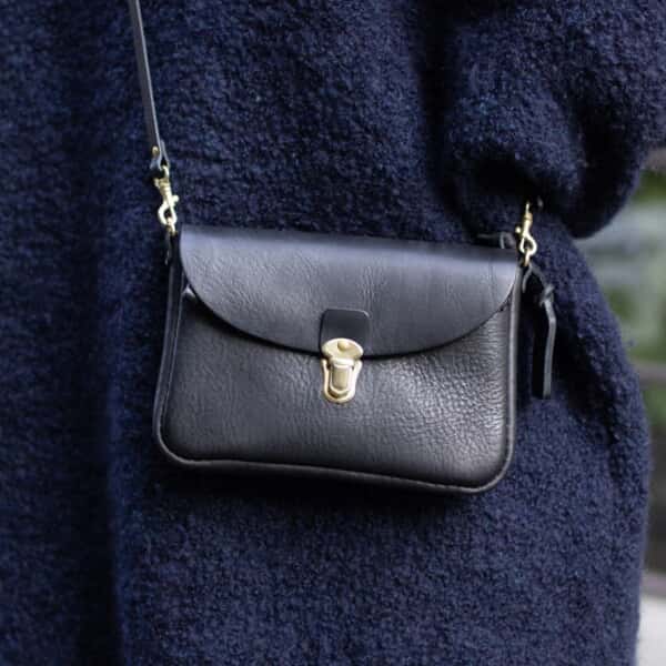 商品カテゴリー ショルダーバッグ |analogico（アナロジコ）