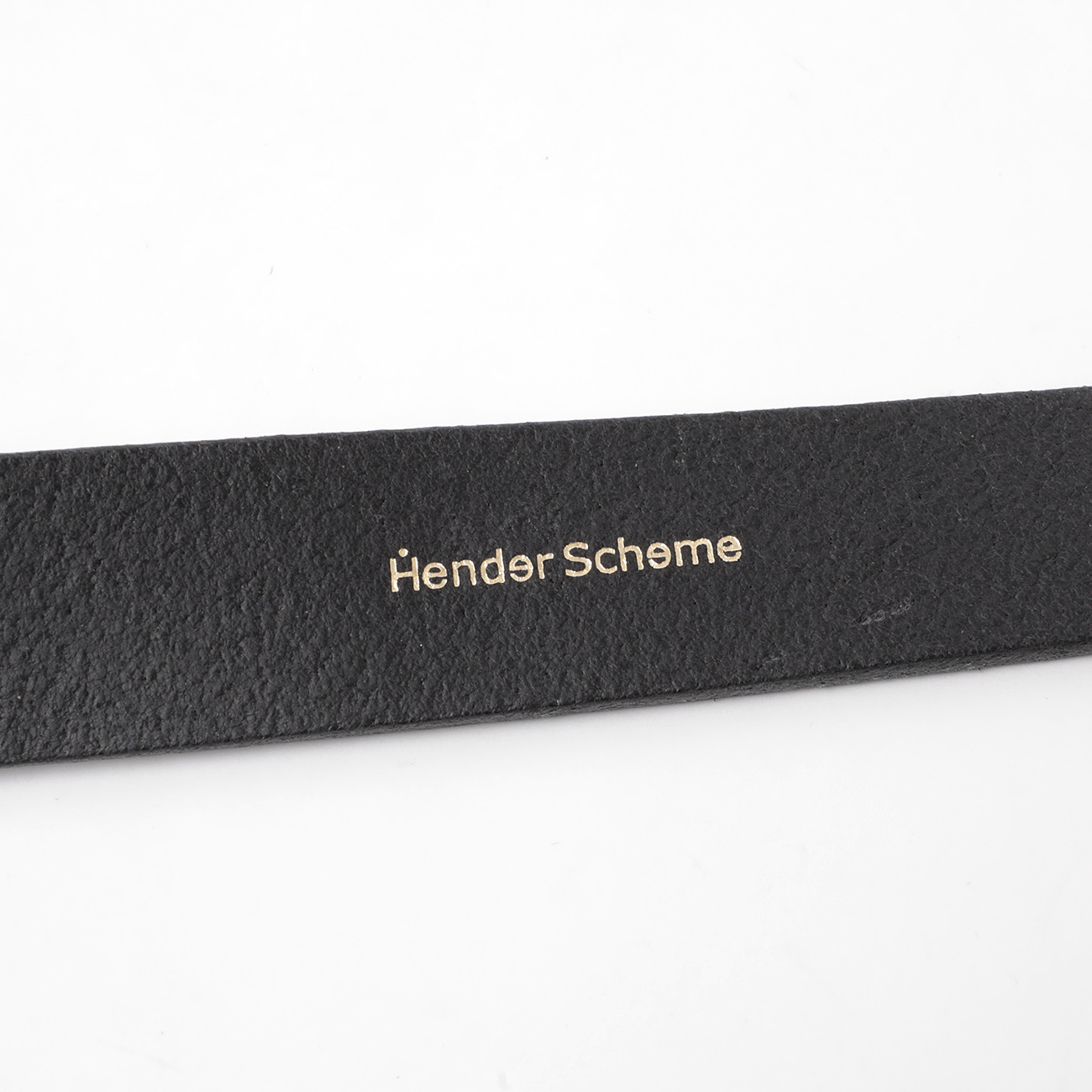 シンプルながら個性溢れるエンダースキーマの定番ベルト | COLLECT