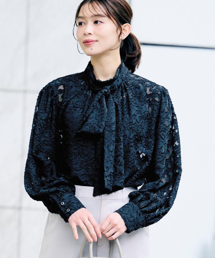 セレモニー/洗える/シアー】カットジャカード ボウタイブラウス