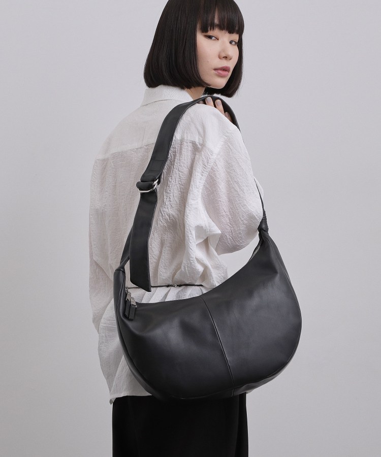 牛革使用】リアルレザーラウンドショルダーバッグ（ショルダーバッグ