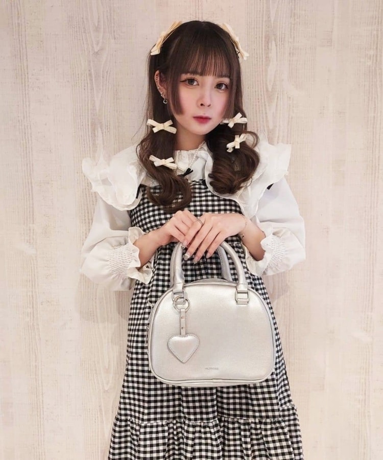 ハート付き2WAYボストンバッグ（ボストンバッグ） | Ober Tashe