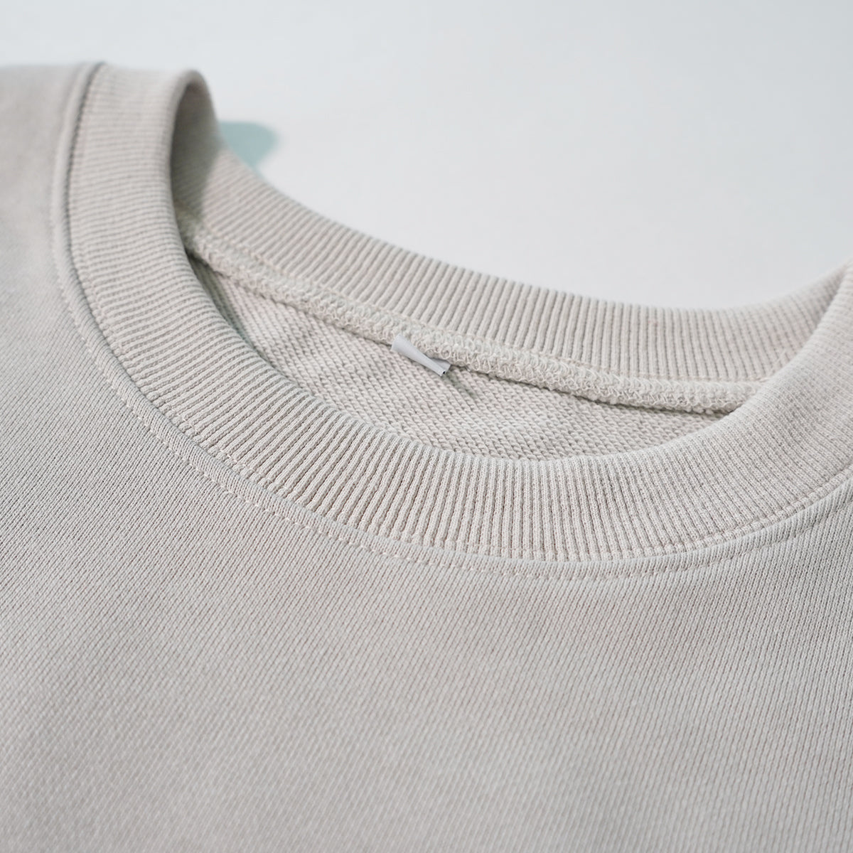 30th Anniversary Sweatshirt – ワーナーミュージック・ストア