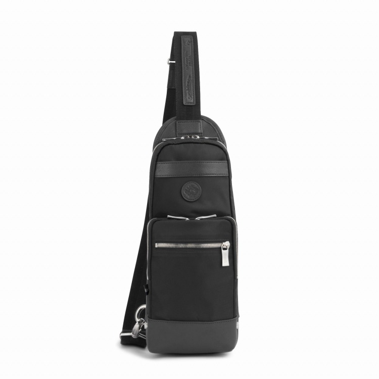 Orobianco／オロビアンコ ソロペルテ ボディバッグ 3L 550g 92956(01