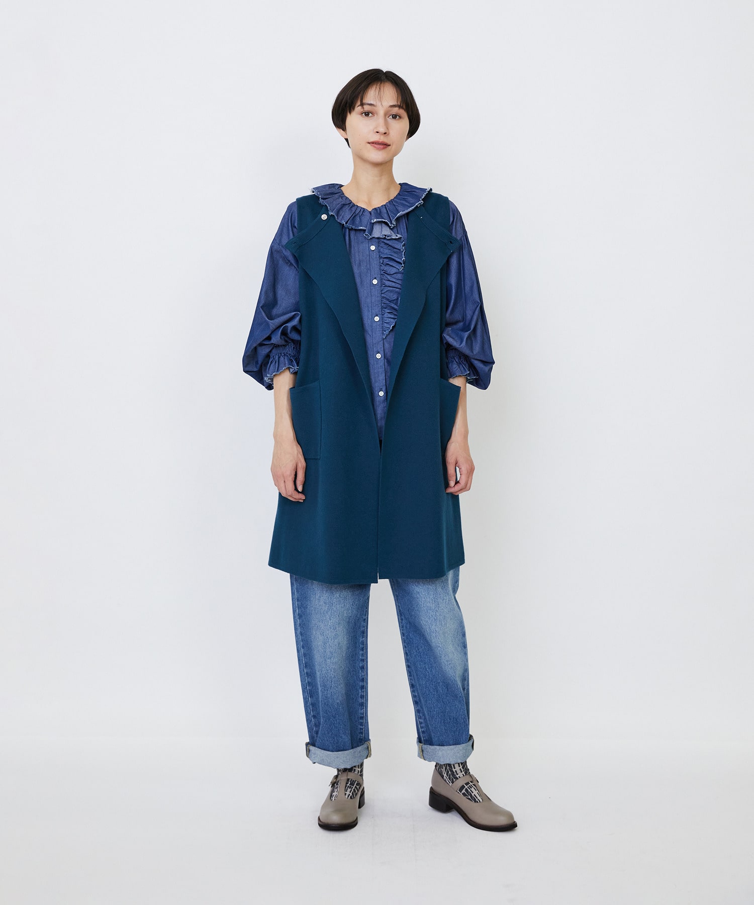 ライトデニムフリルデザインブラウス｜BIGI online store - ビギ