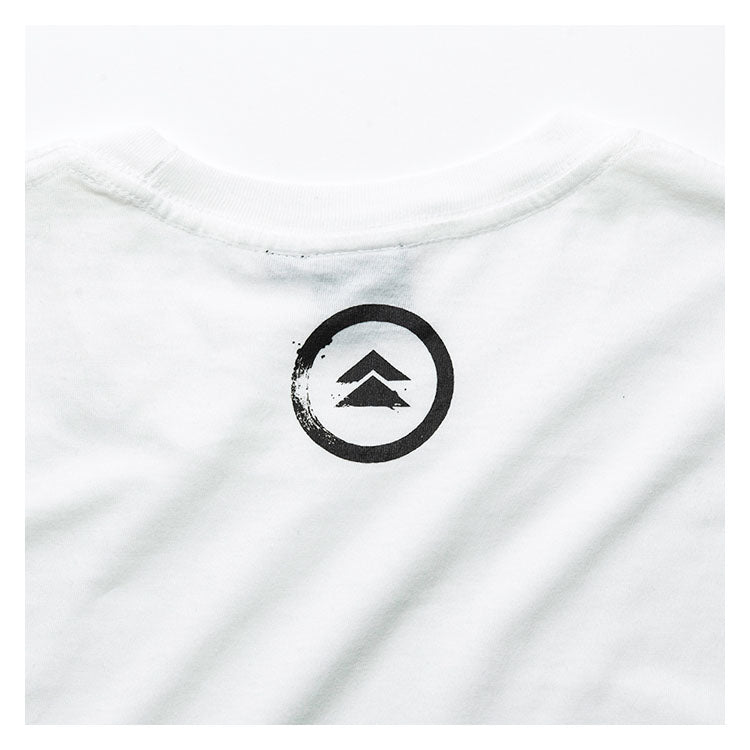 Ghost of Tsushima ロゴ＆家紋 Tシャツ （SAMURAIデザイン） – GRAPHT