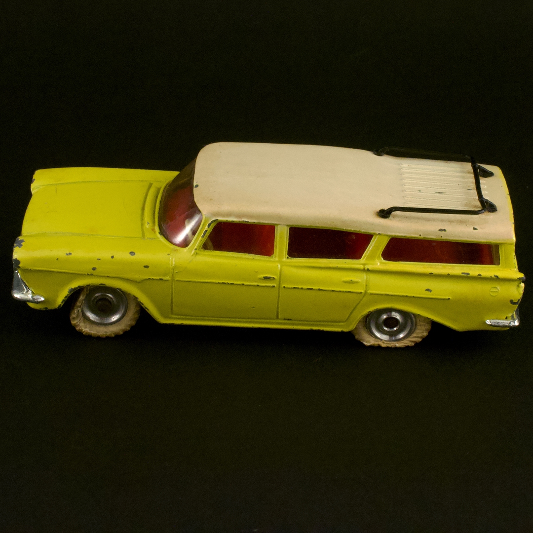 イギリス ディンキー トイズ（DINKY TOYS） 193 RAMBLER CROSS COUNTRY