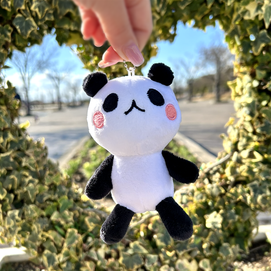 つなまよざ」つなこパンダぬいぐるみ2号（ボールチェーン）: グッズ