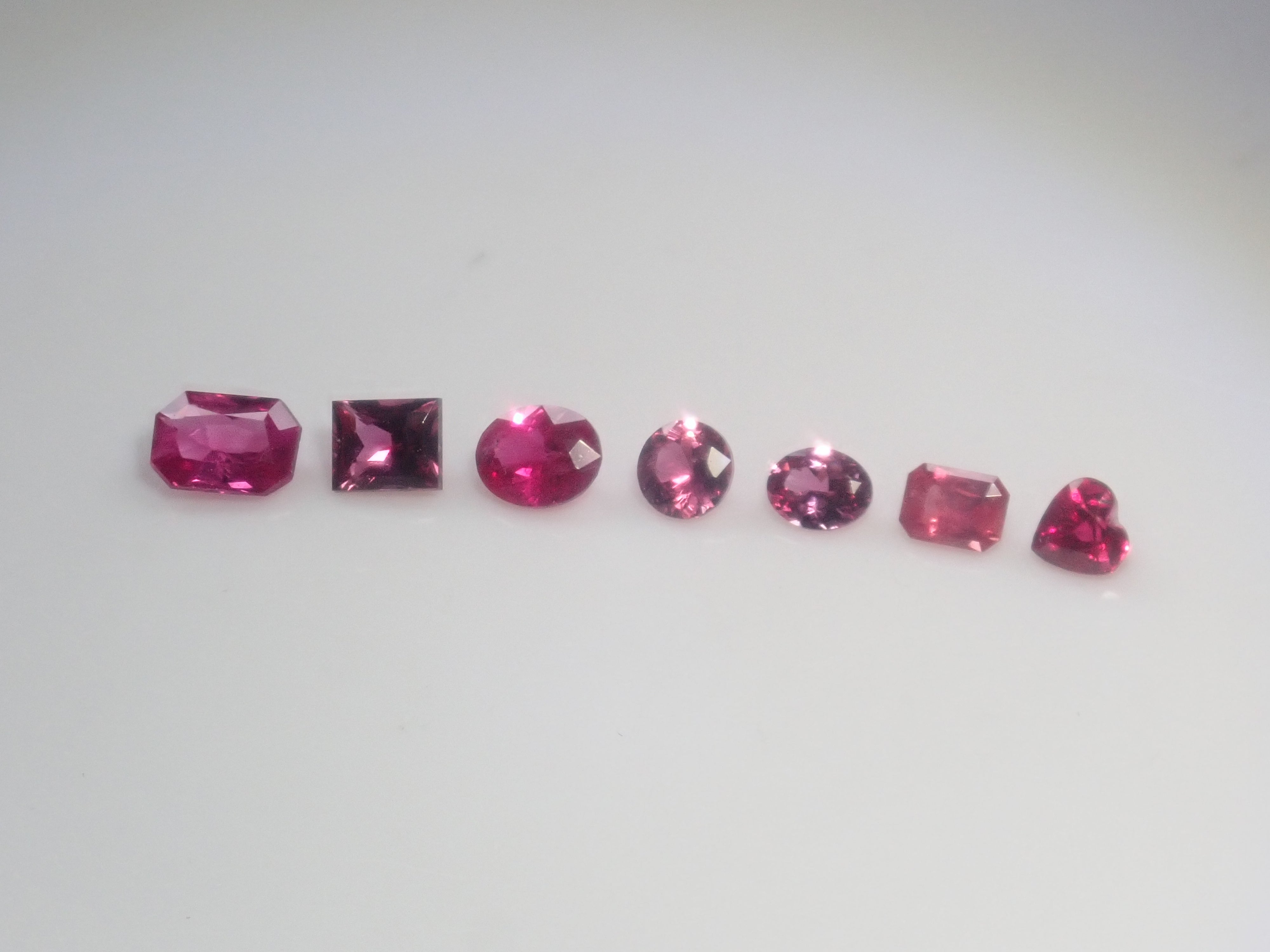 限定10石》通常39,800円のピジョンブラッドルビーAIGS鑑別書含む赤色