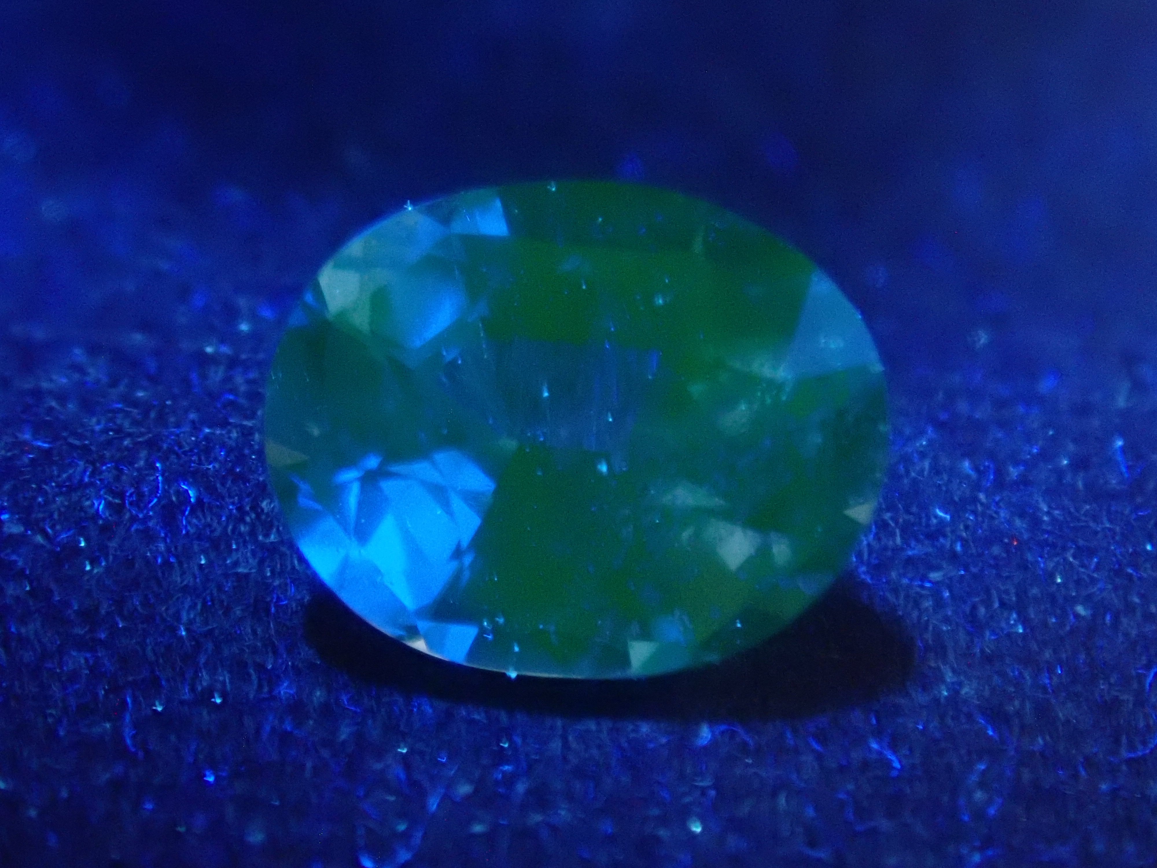 ブルー宝石ガチャ💎ブラジル産パライバトルマリン0.142ct