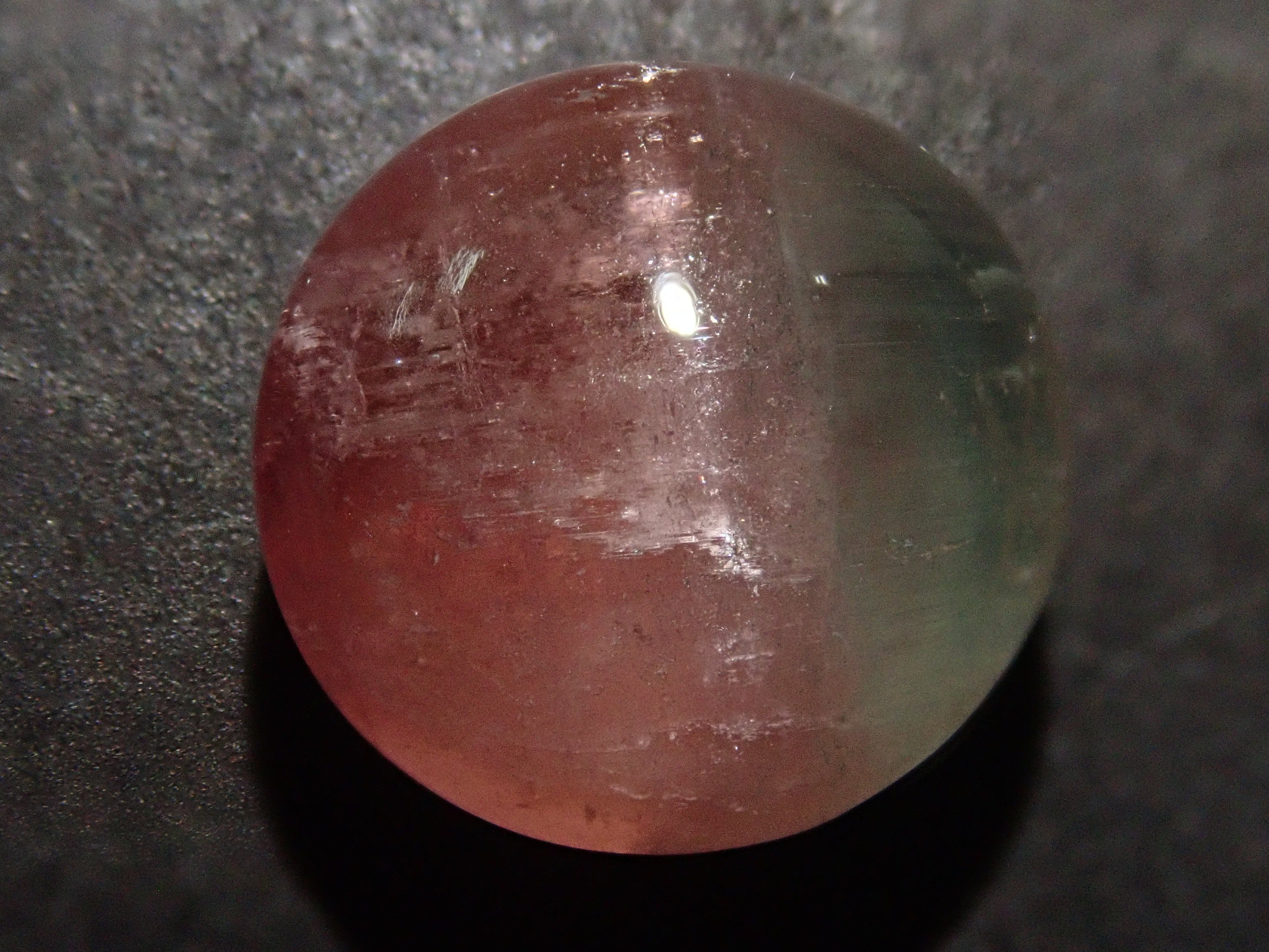 ブラジル産バイカラートルマリンキャッツアイ 9.5mm/4.730ctルース