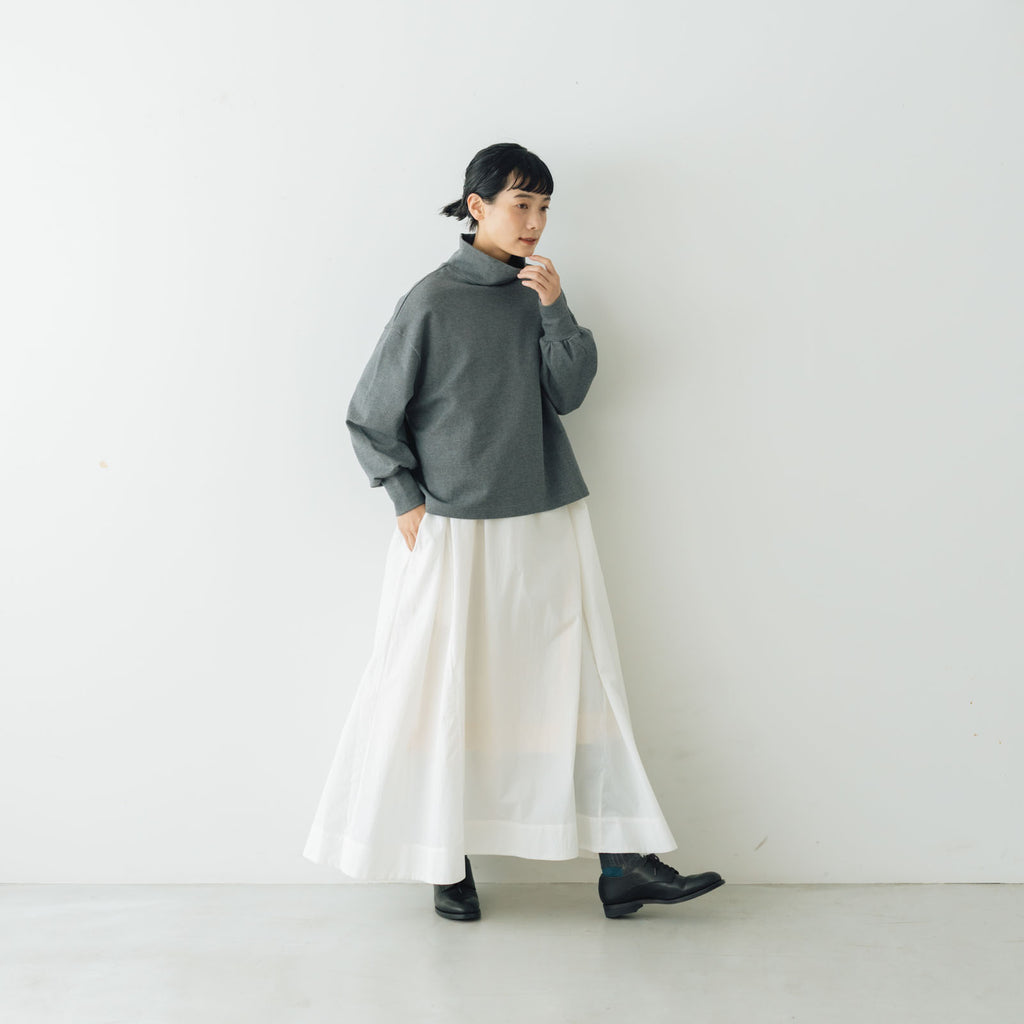 くらすこと ＋to 大人の定番、ハイネックプルオーバー ｜くらすこと