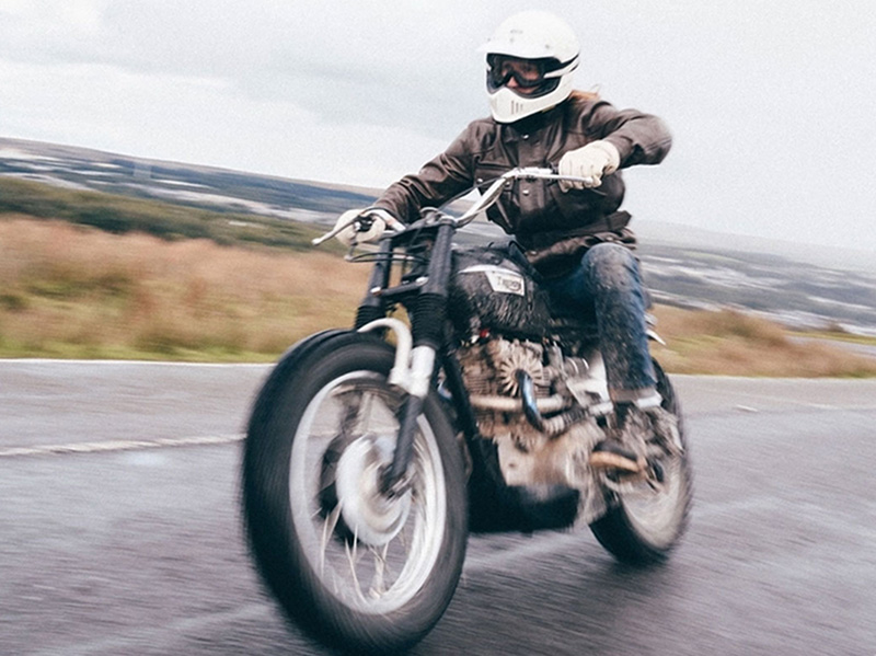 ベルスタッフ - MotorimodaMotorimoda