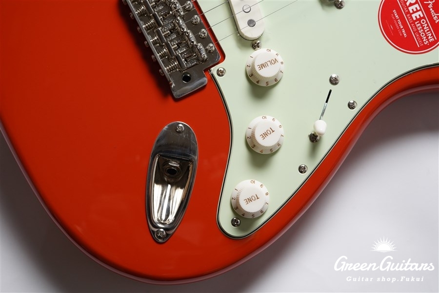 Squier by Fender FSR Classic Vibe '60s Stratocaster - Fiesta Red