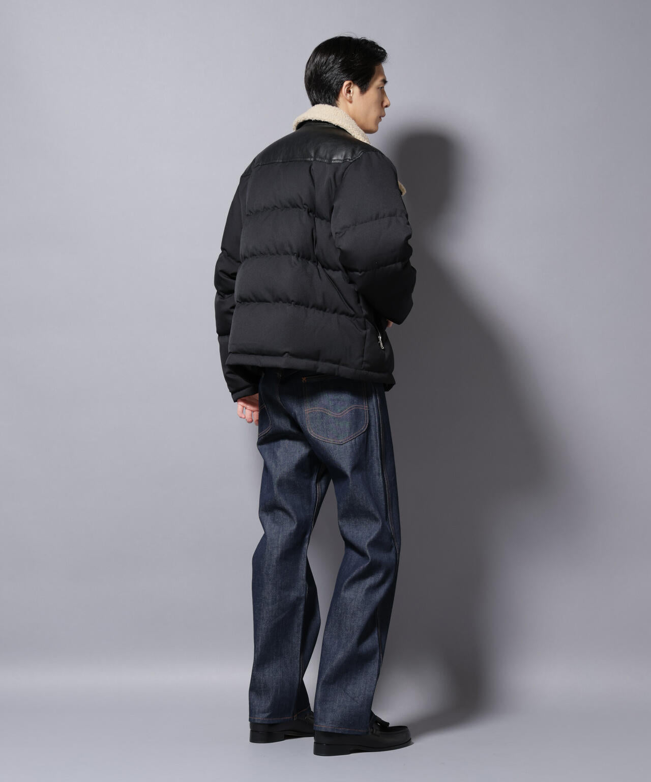 西川ダウン(R)」ボアカラーサージショートダウン