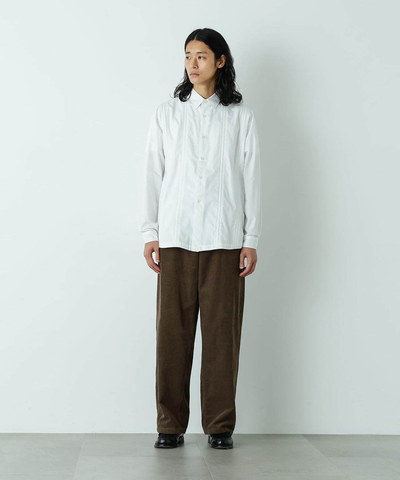 HOTEL LACE」デザインステッチロングスリーブシャツ