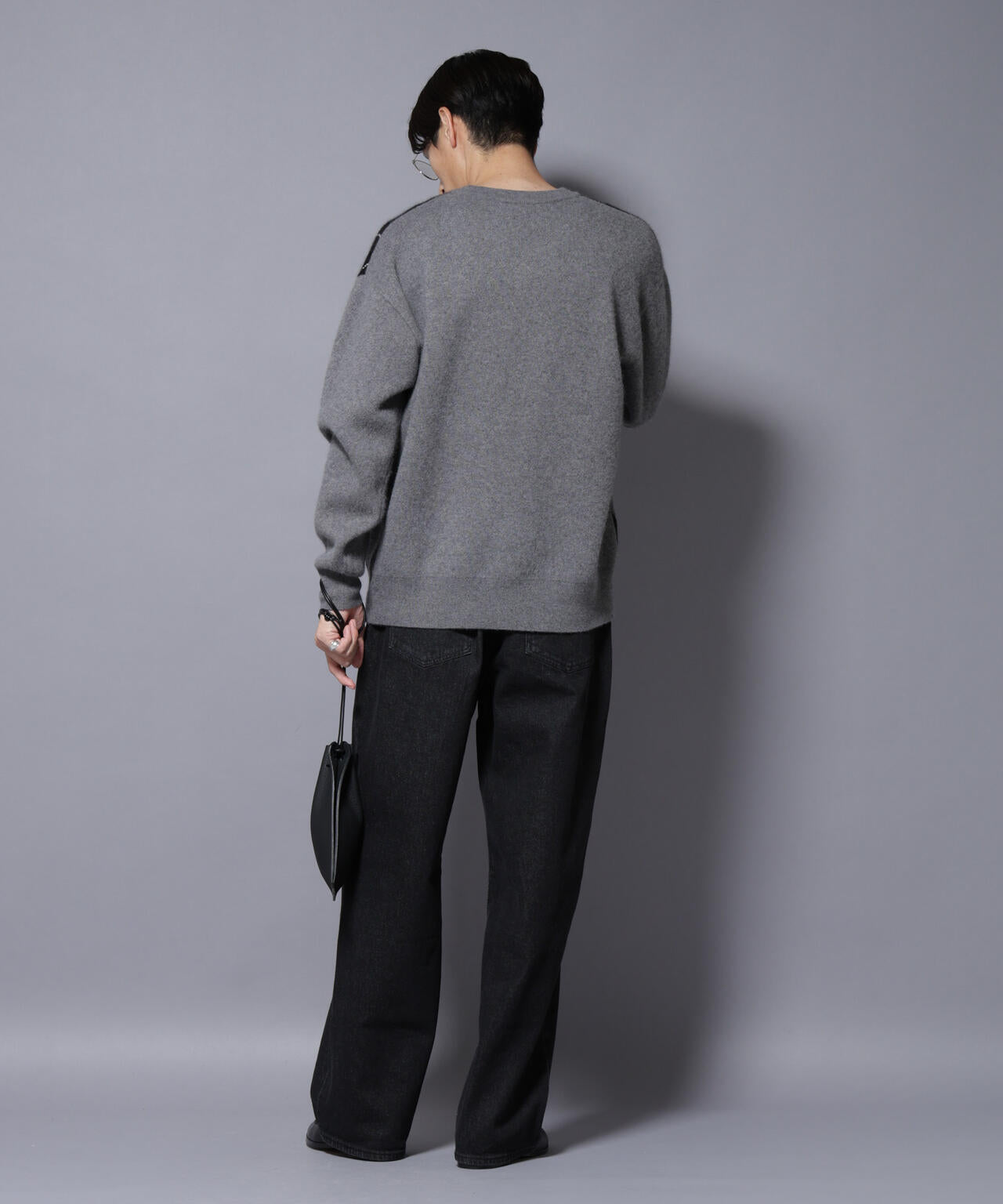 アンゴラ混アーガイルVネックニット