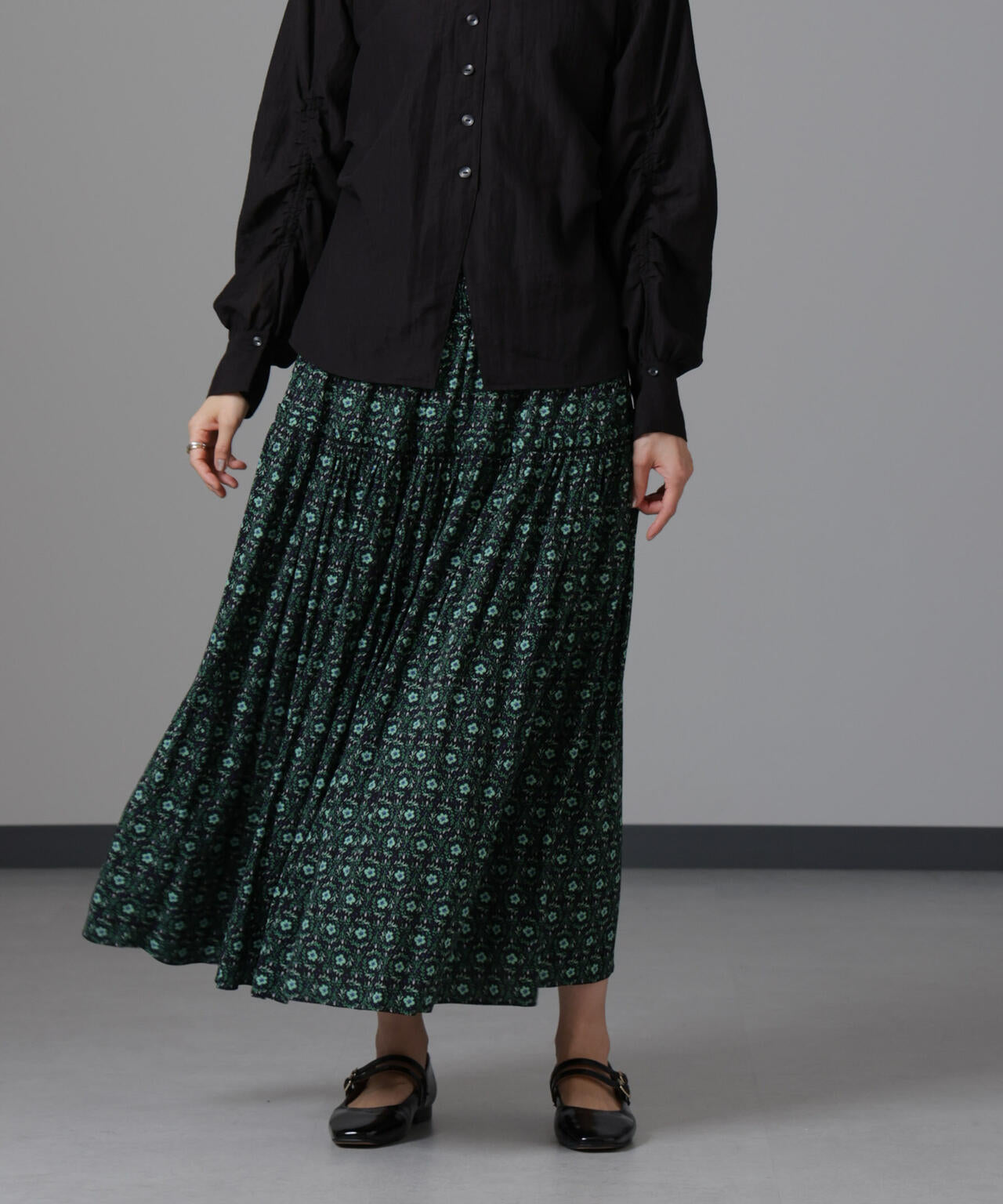 サークル フワラー プリント スカート