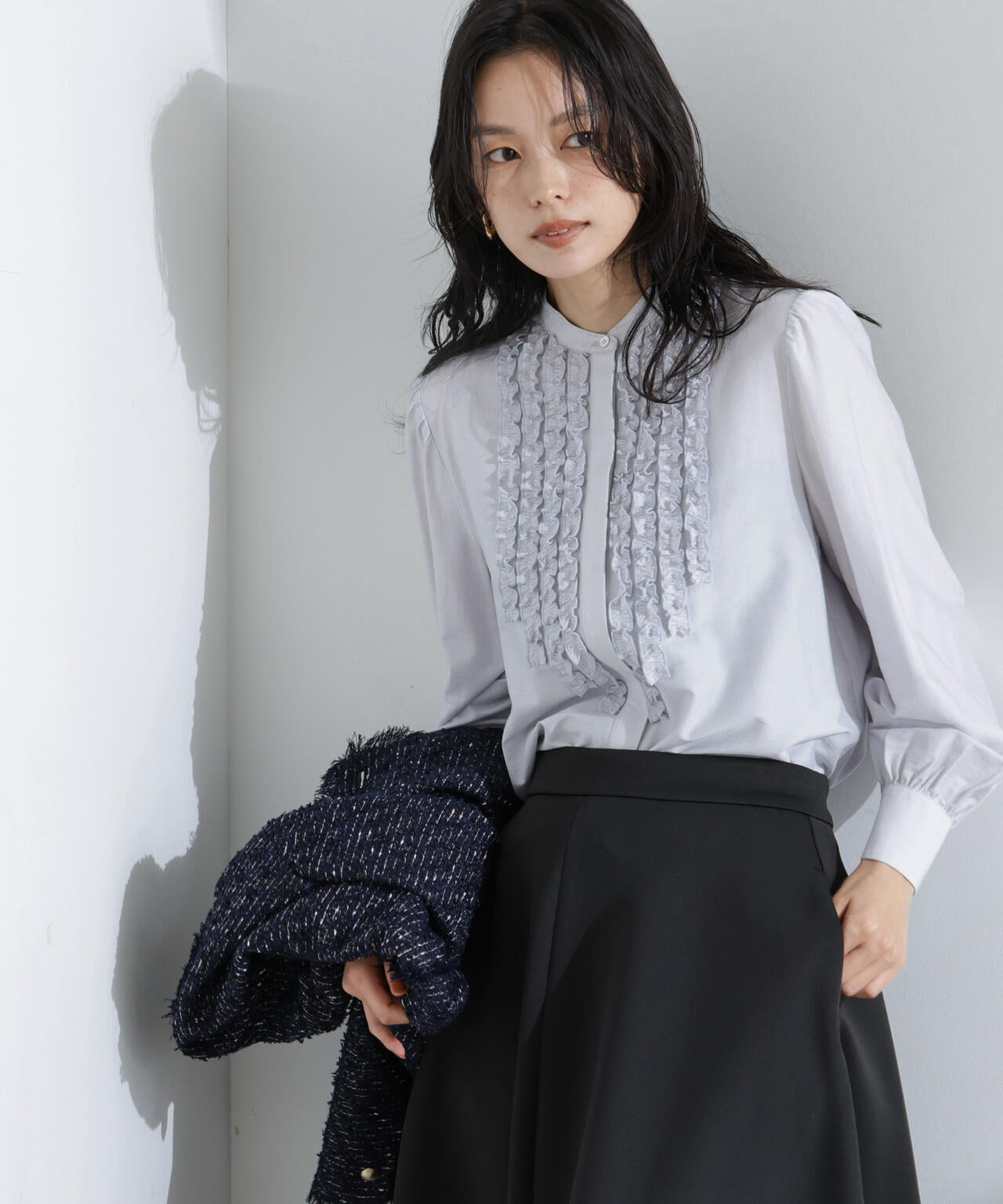 フリルブラウス