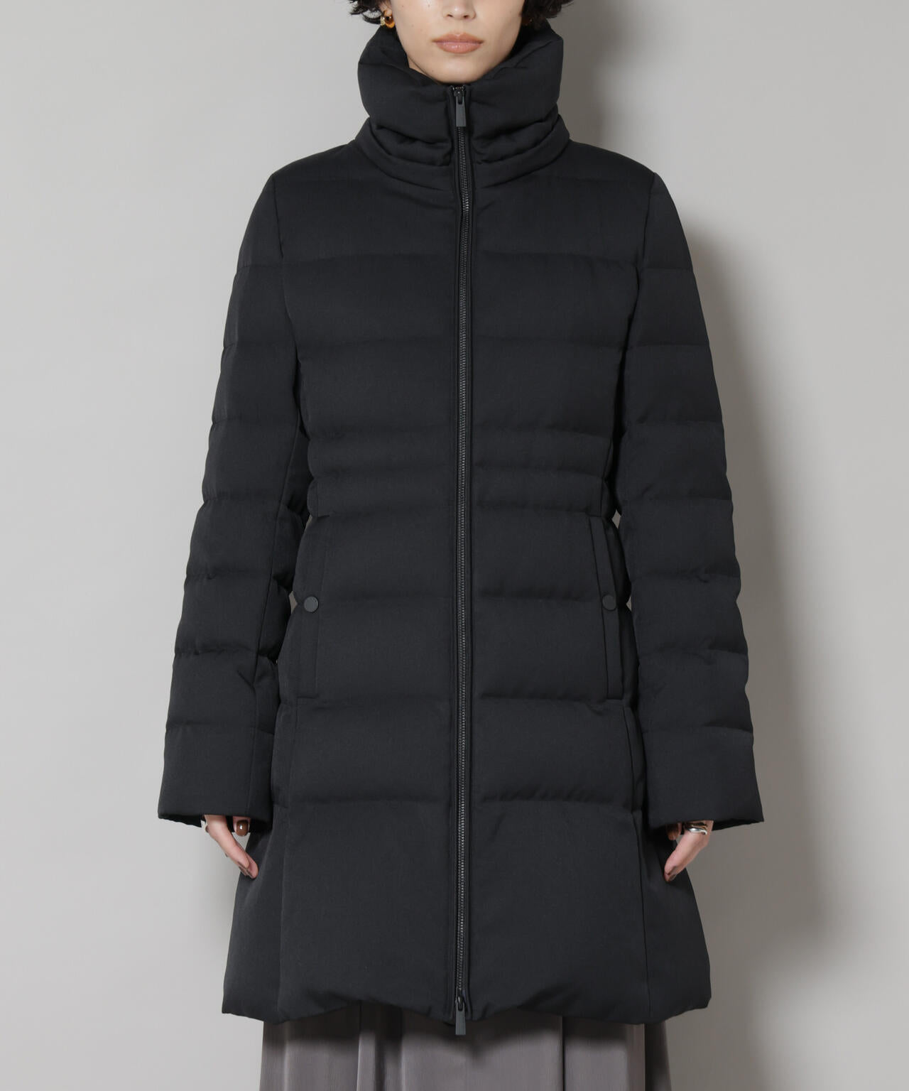 西川 ダウン (R)」サージ ロング ダウン