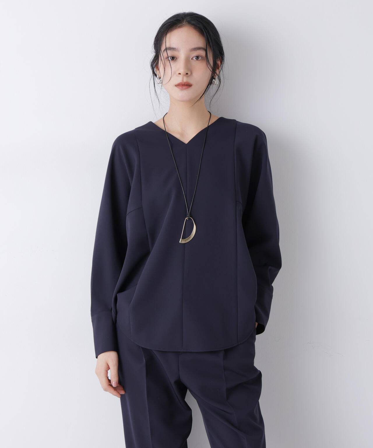 デイリーファンクション Vネック ブラウス (セットアップ 可)